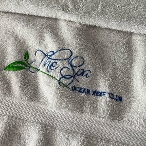 ⭐️🌴The Spa @ Ocean Reef RARE Bath Towel